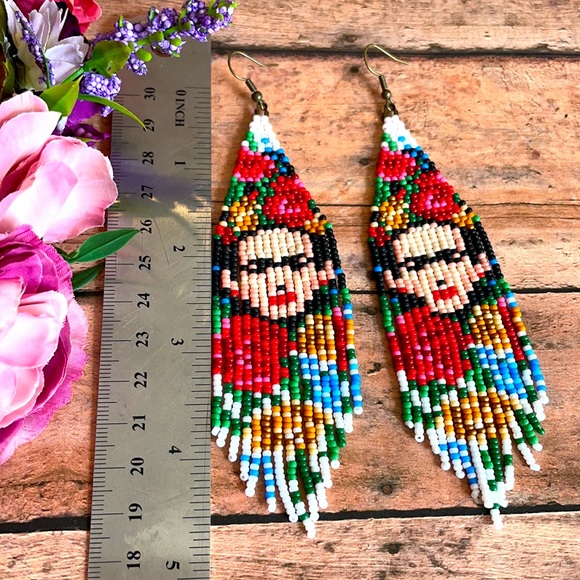 Frida Khalo Beaded Earring in White - Picture 6 of 6